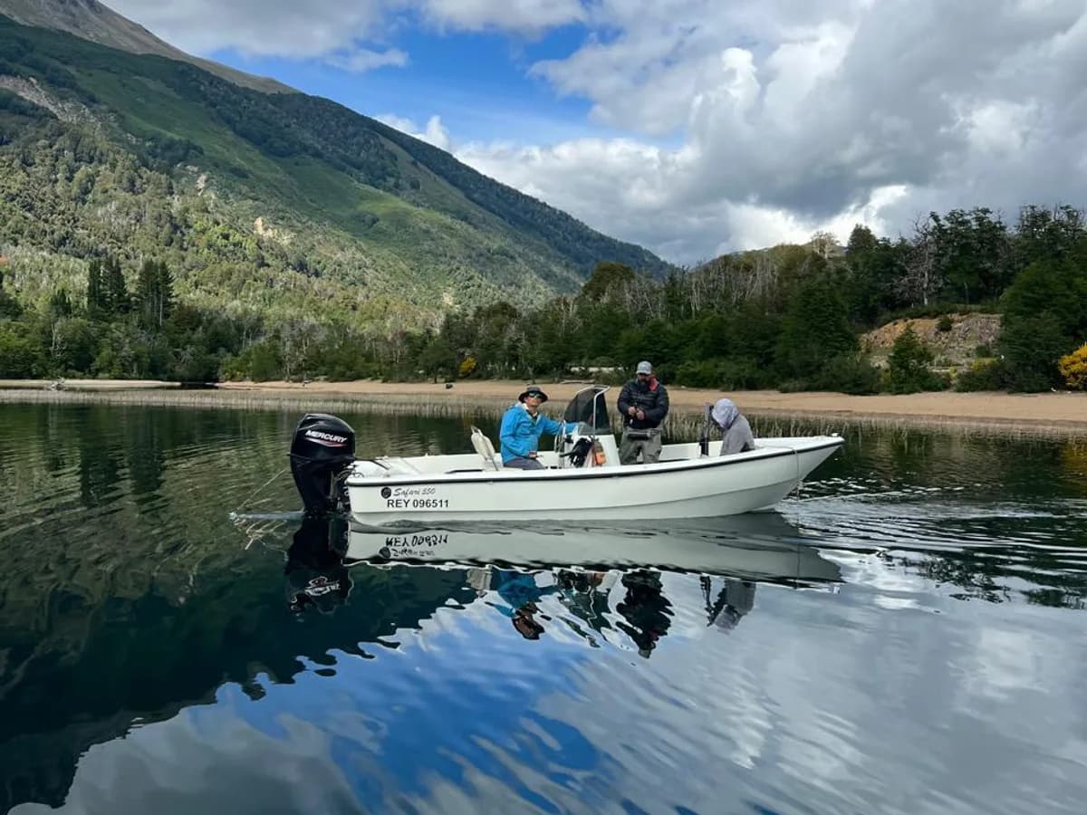 Paseos y pesca en lancha