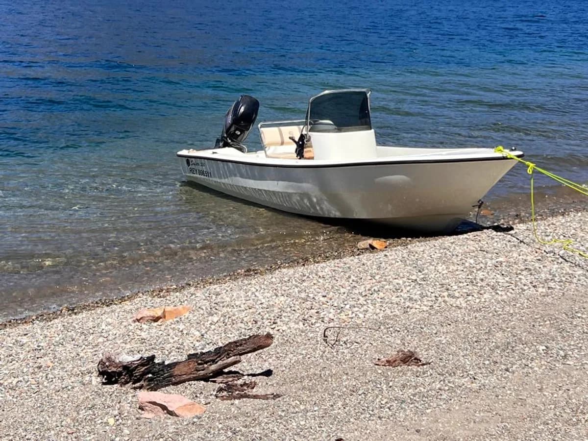Paseos y pesca en lancha