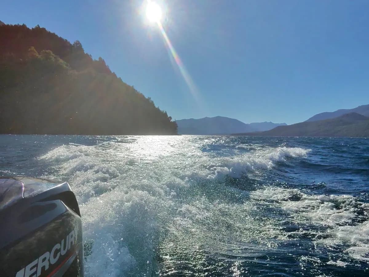 Paseos y pesca en lancha