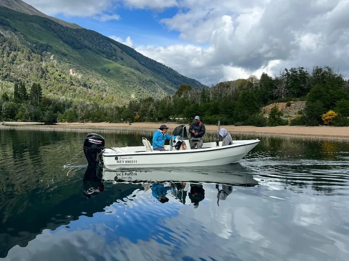 Paseos y pesca en lancha
